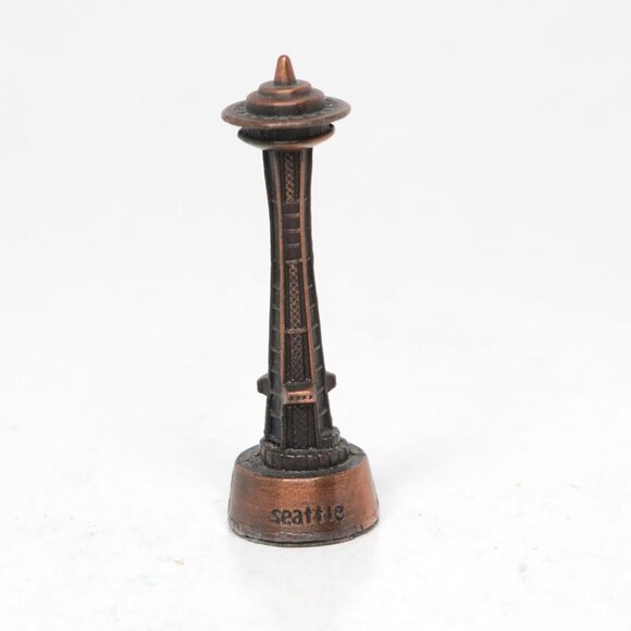 Bronze Seattle Space Needle Metal Figurine Souvenir Paperweight Collectable - Picture 3 of 6
